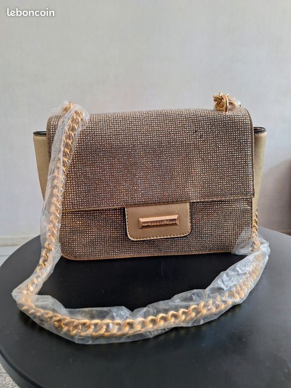 Sac bandoulière doré avec chaîne, neuf avec étiquettes