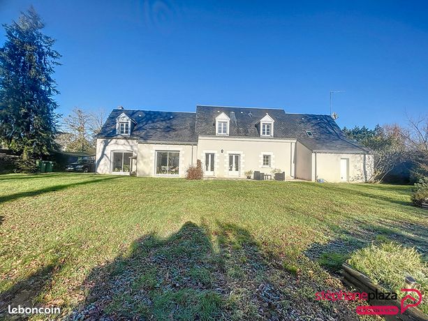 Maison 8 pièces 234 m²