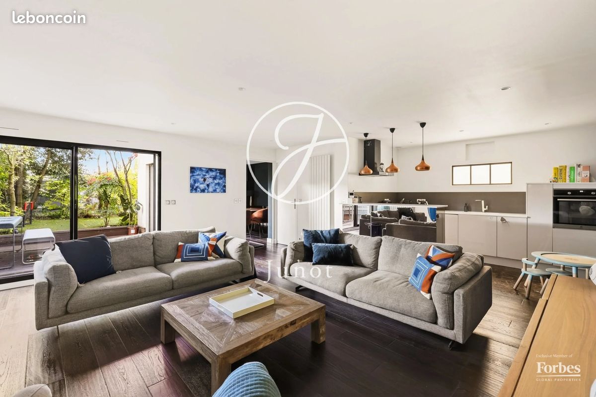 Appartement 3 pièces 93 m² · à Rueil-Malmaison · 93 m² · 749 000 €