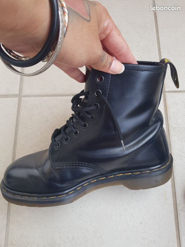 Martens 1460 Dr Martens Taille Dr Martens MIE 1460 Taille 40 UK - Main Image