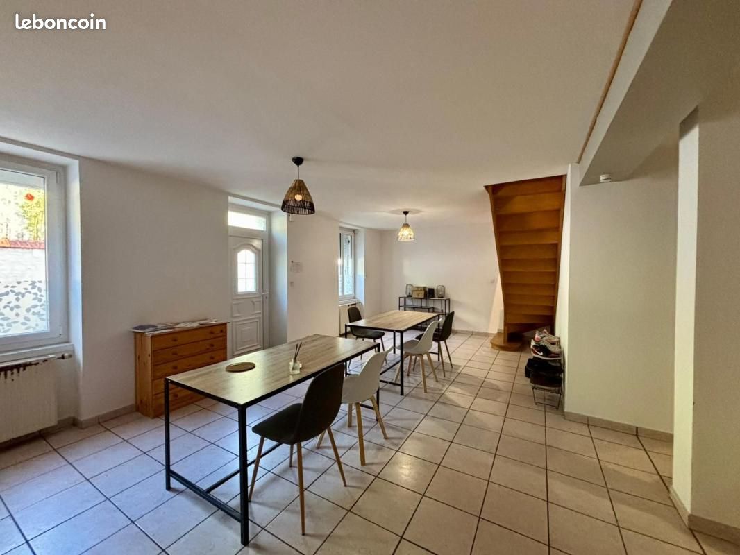 Appartement 2 pièces 27 m² · à Châtellerault · 27 m² · 400 €/mois