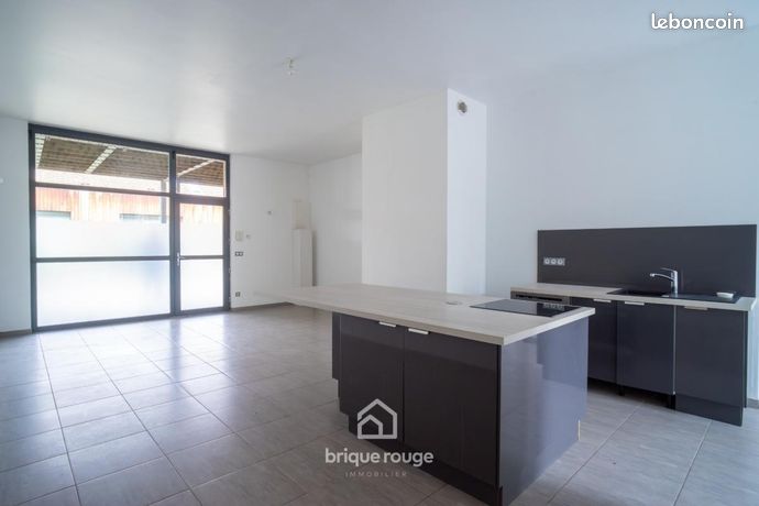 Loft 3 pièces 83 m²