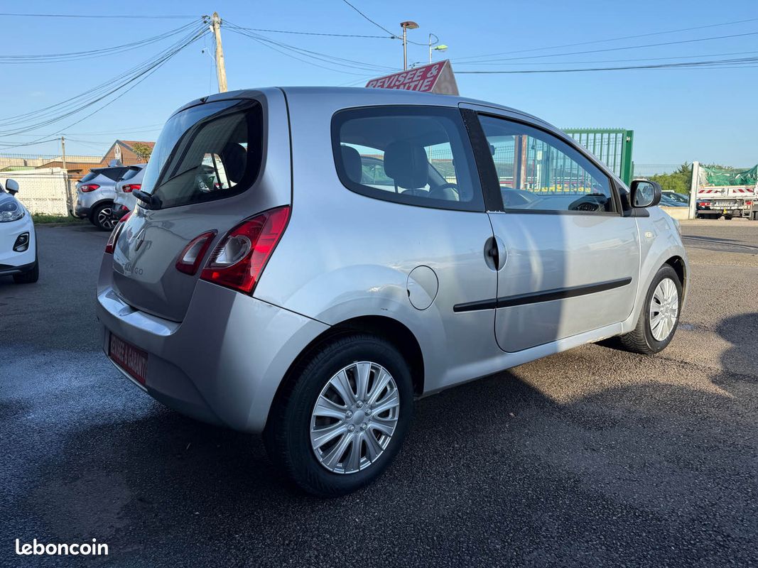 Renault twingo 2 phase 2 ethanol 1.2i - 16v 75cv 2014 (image 3)