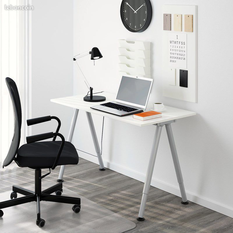 Table / bureau + tréteaux THYGE IKEA (image 2)