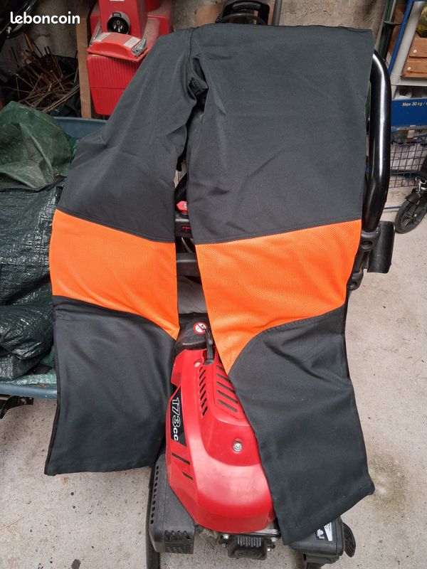 Vends pantalon de protection pour débroussailler (image 2)