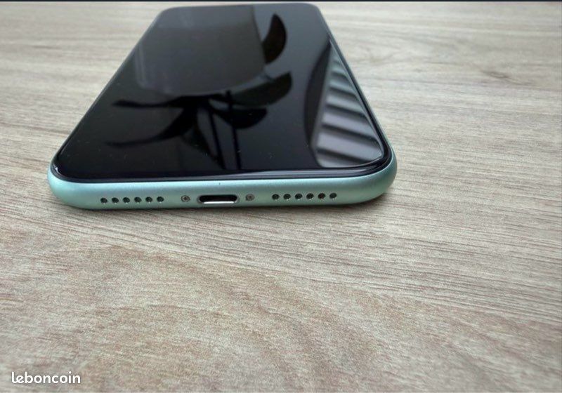 IPhone 11 (image 5)
