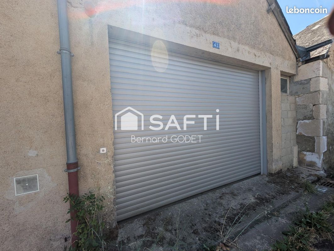 Parking/box CIVRAY · 25 000 €