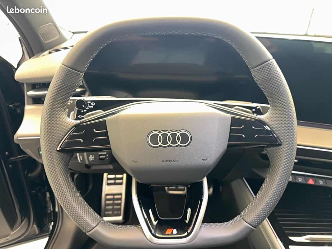 AUDI Q3 e-hybrid 272 ch S tronic 6 S line (image 15)