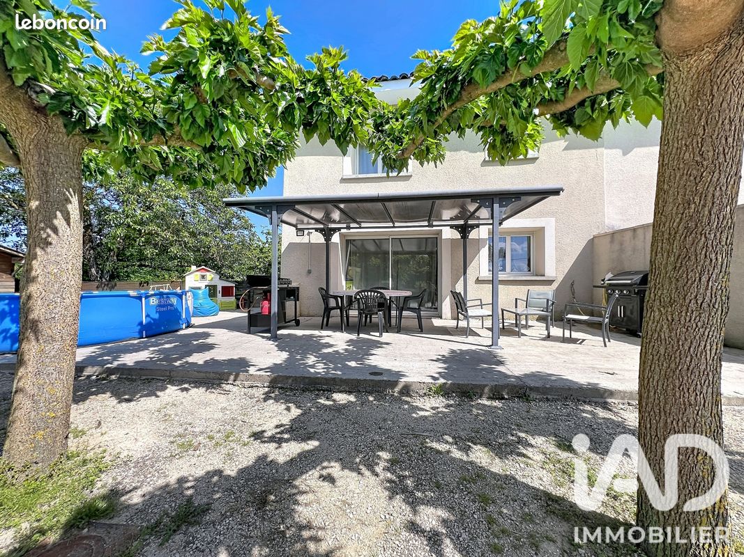 Maison 5 pièces 140 m² · à Luzinay · 140 m² · 345 000 €