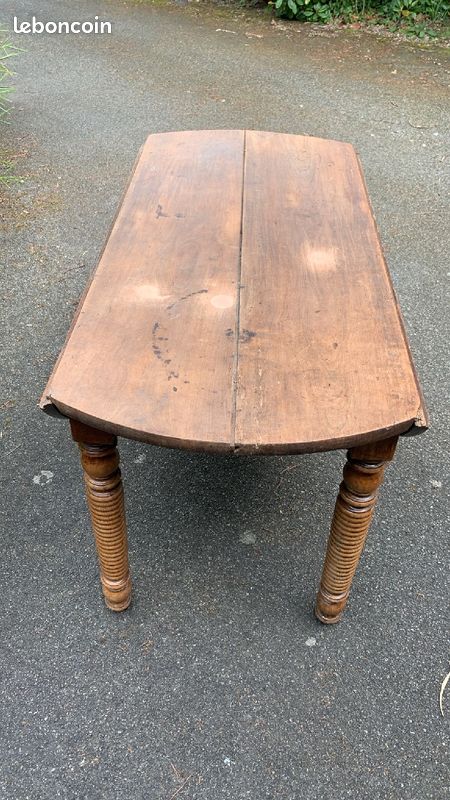 Table ancienne en bois (image 3)
