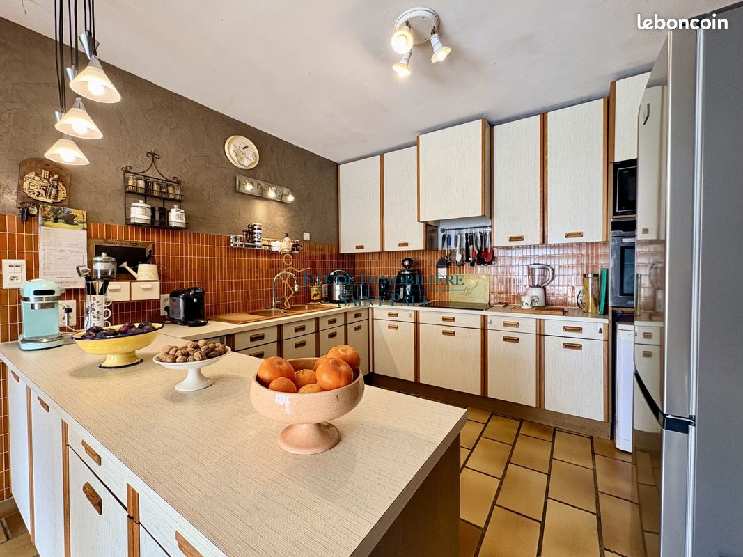 Maison 5 pièces 166 m² · à Vendres · 166 m² · 370 000 €