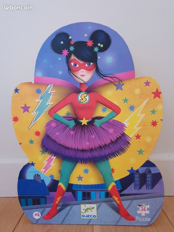 Puzzle Superheroine (image 1)