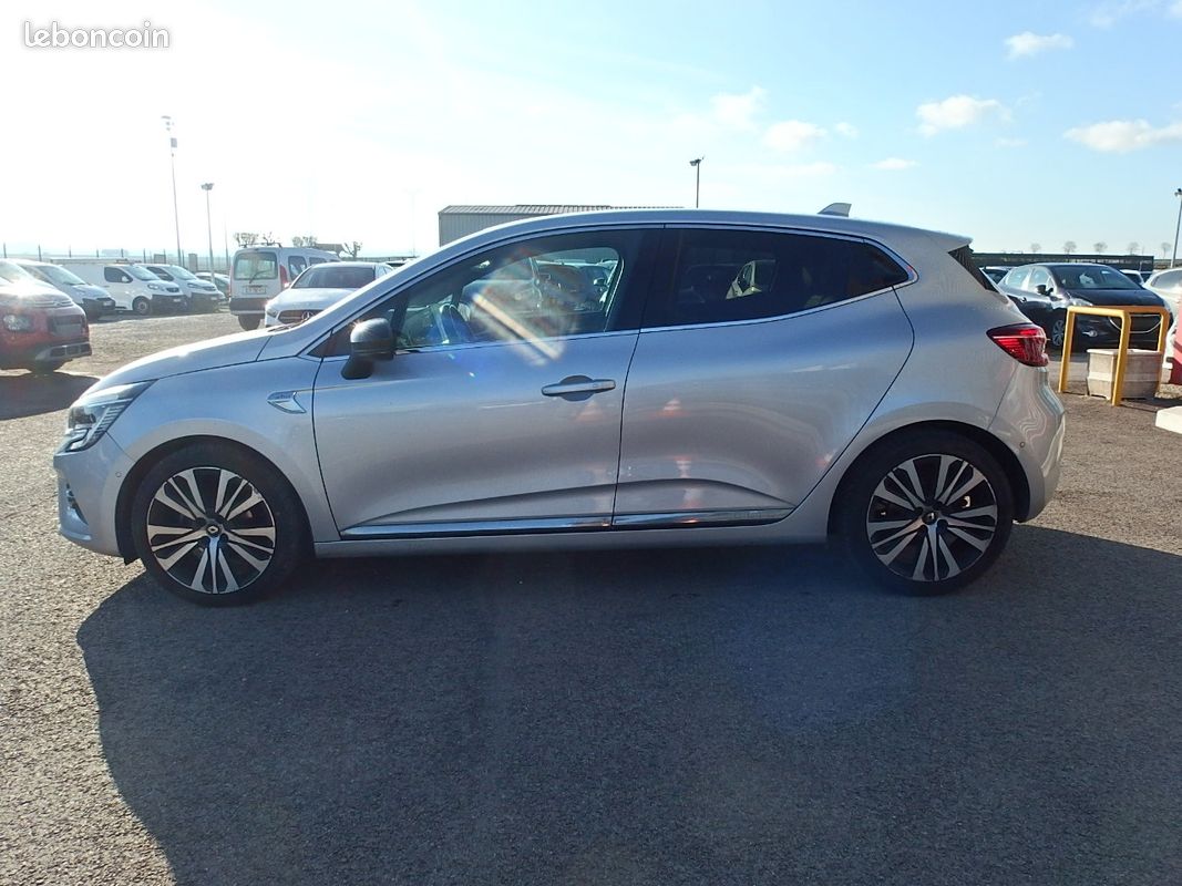 Renault CLIO V 1.5 BLUE DCI 115CH INITIALE PARIS (image 4)