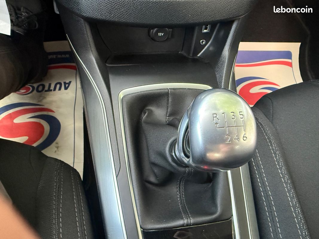 Peugeot 308 1.6 bluehdi 120 cv Allure (image 12)