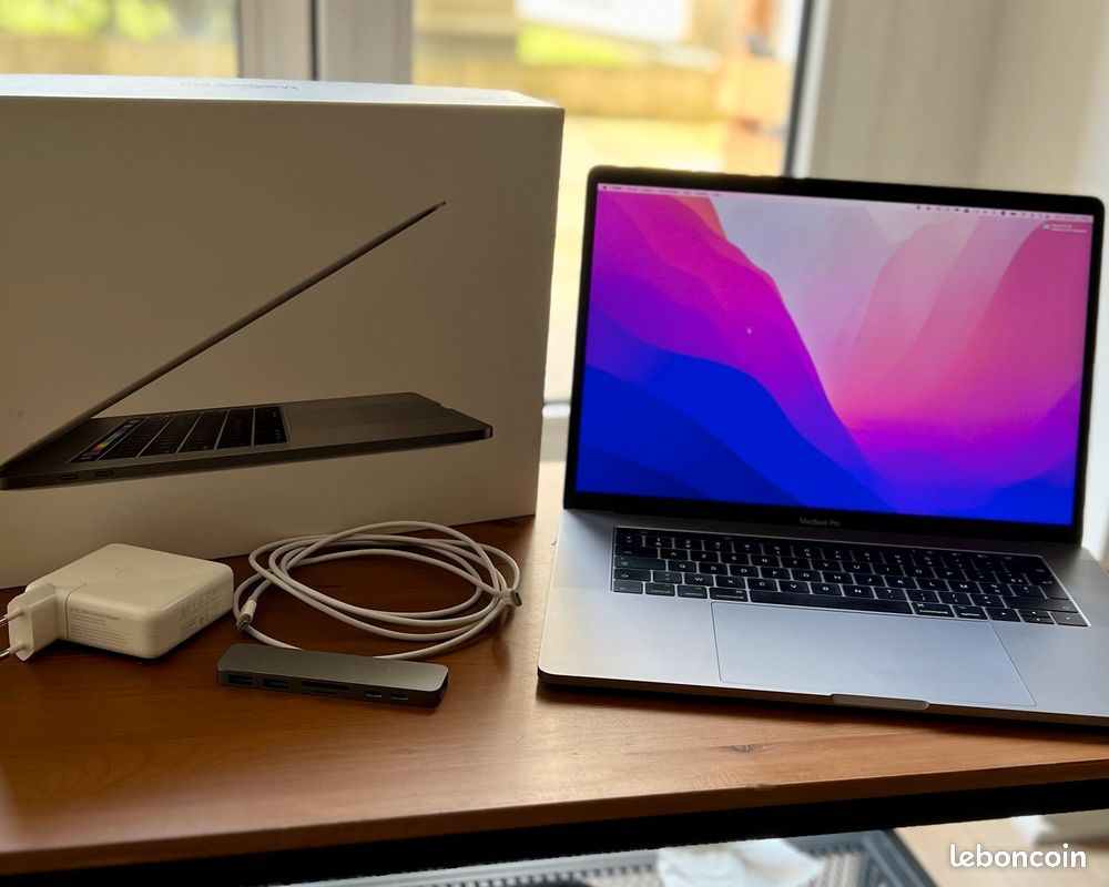 Itsaskin Skin Bleu Bébé Pour MacBook Pro 15 Pouces Retina (modèles A1398, A2910)