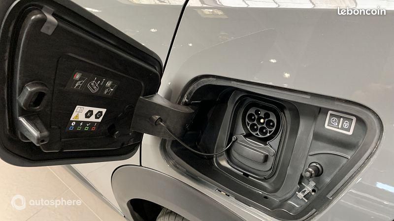 Peugeot 2008 e-2008 136ch Active (image 30)