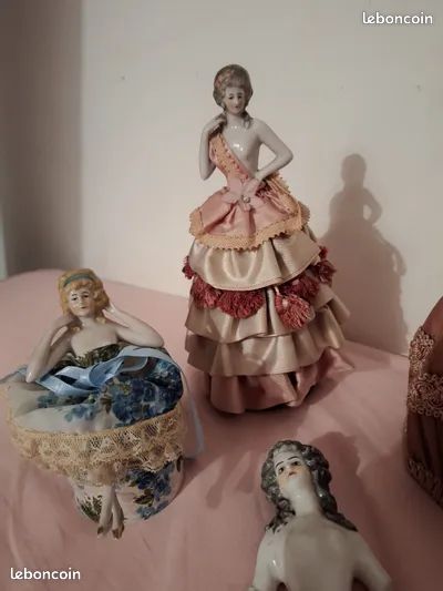 ANCIENNE DEMI-FIGURINE PORCELAINE Germany numérotée ART DECO Années