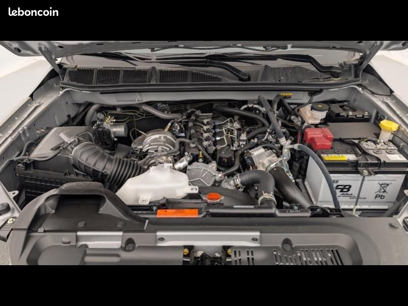 Isuzu D-Max 2.2 Ddi 164ch B-Strong Space M/T - DISPO BLANC / GRIS C / GRIS F / ORANGE (image 17)