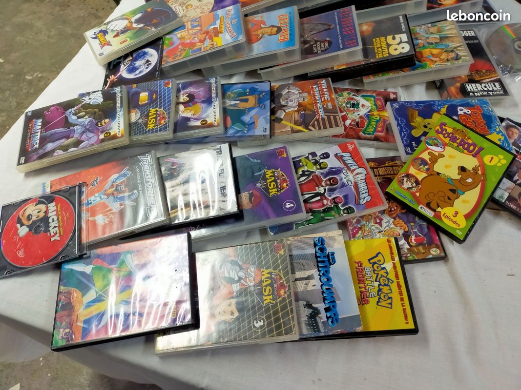 Vend. Un. Ensemble. De. Cassettes. Et. DVD (image 5)