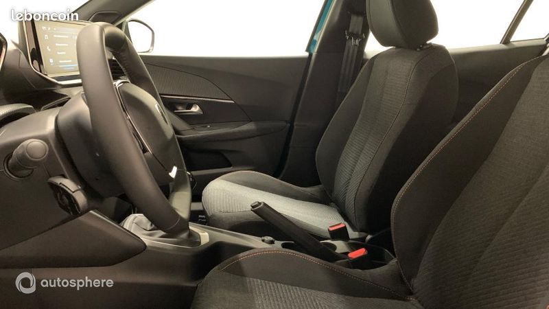 Peugeot 2008 1.2 100ch S&S Style (image 12)