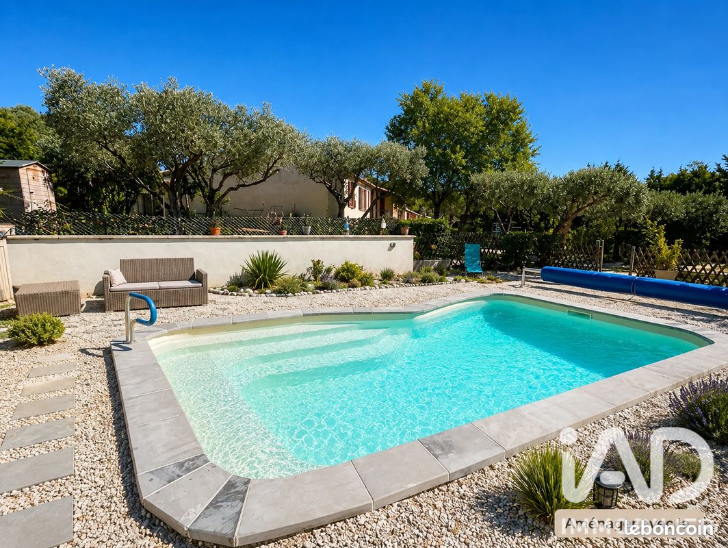 Maison 8 pièces 190 m² · à Saint-Maximin-la-Sainte-Baume · 190 m² · 560 000 €