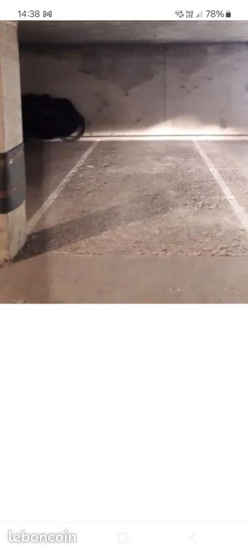 PARKING sous-sol Versailles saint louis / lycée Jules Ferry / Notre Dame du Grandchamp · 125 €/mois