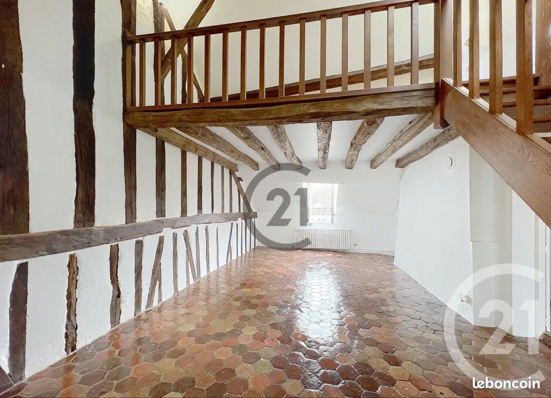 Appartement 2 pièces 54 m² · à Melun · 54 m² · 734 €/mois