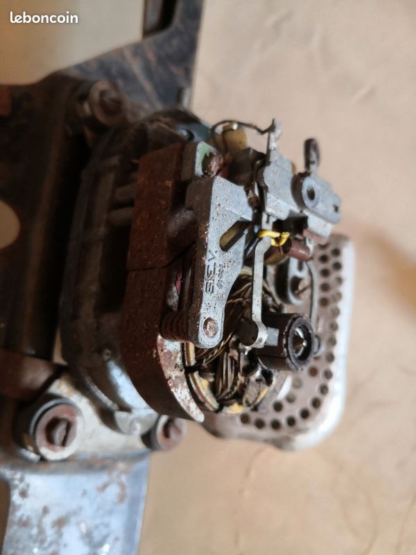Moteur et mécanisme essuie-glace Citroën 2 CV (image 3)