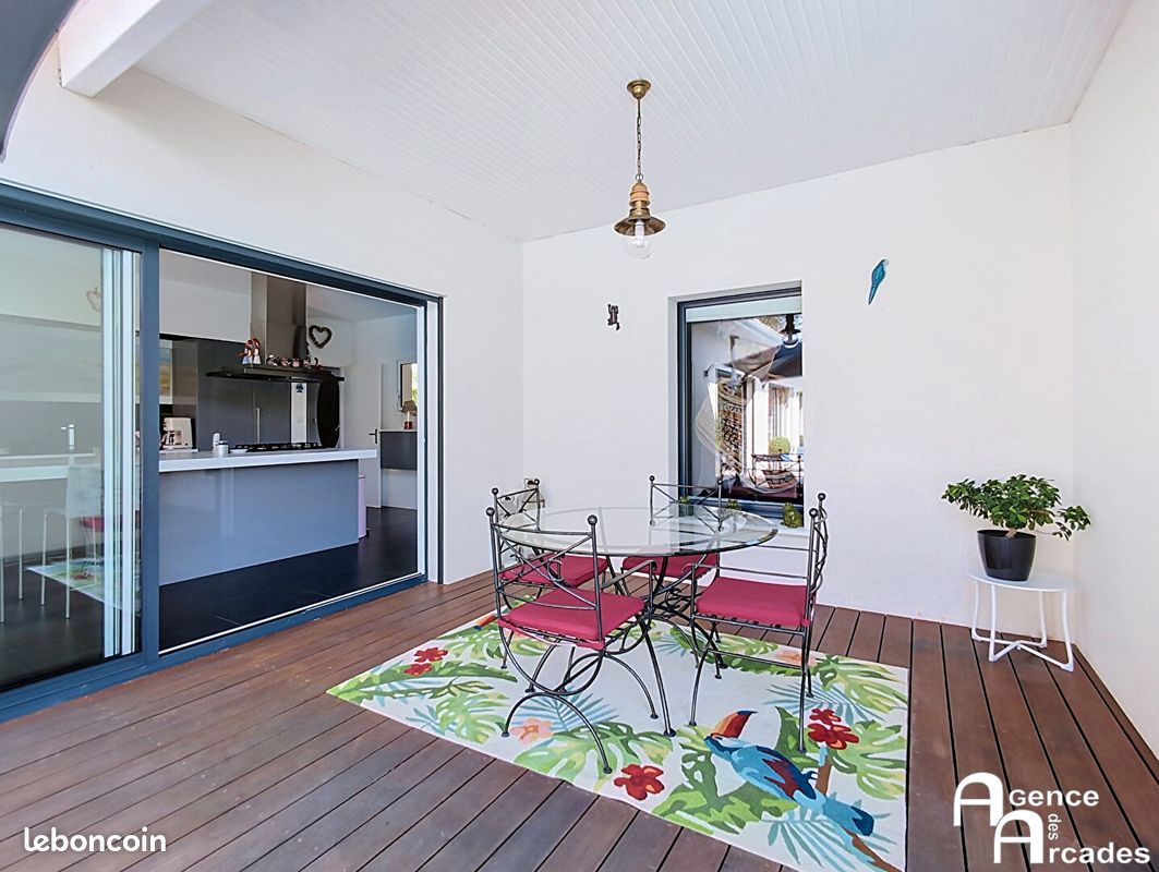 Villa 8 pièces 210 m² (image 7)