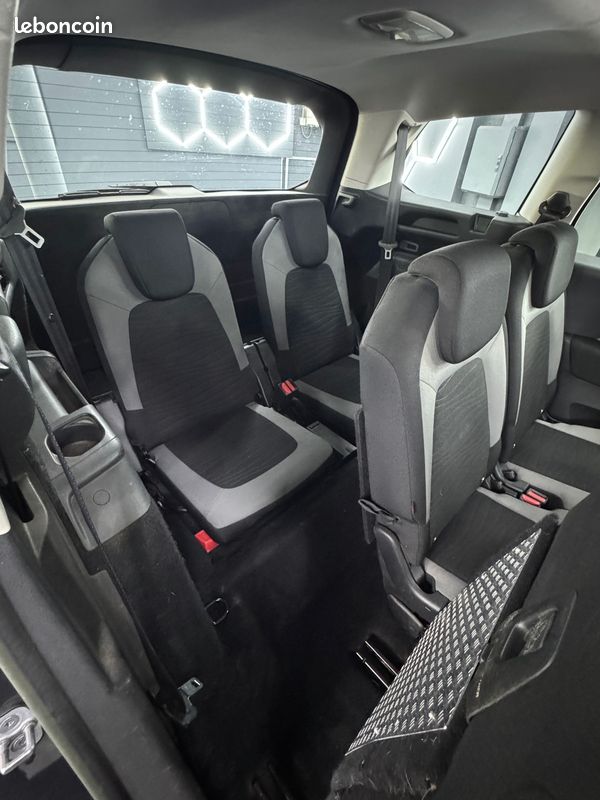 Citroën Grand C4 Picasso 1.6 HDI 120Ch *7 PL *DISTRI NEUVE *CAMERA AR* TOIT PANO *GARANTIE 12MOIS (image 13)