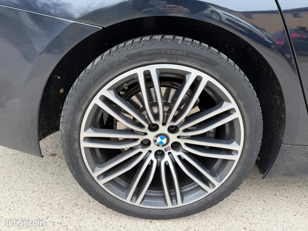 BMW Série 5 G30 520D xDrive 190 ch BVA 8 M Sport Harman Kardon / Toit ouvrant Caméra 360° (image 35)