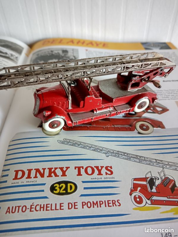 Dinky Toys - 1:55 - ref. 32D Delahaye auto échelle de - Catawiki