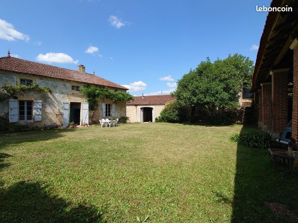Maison 7 pièces 329 m²