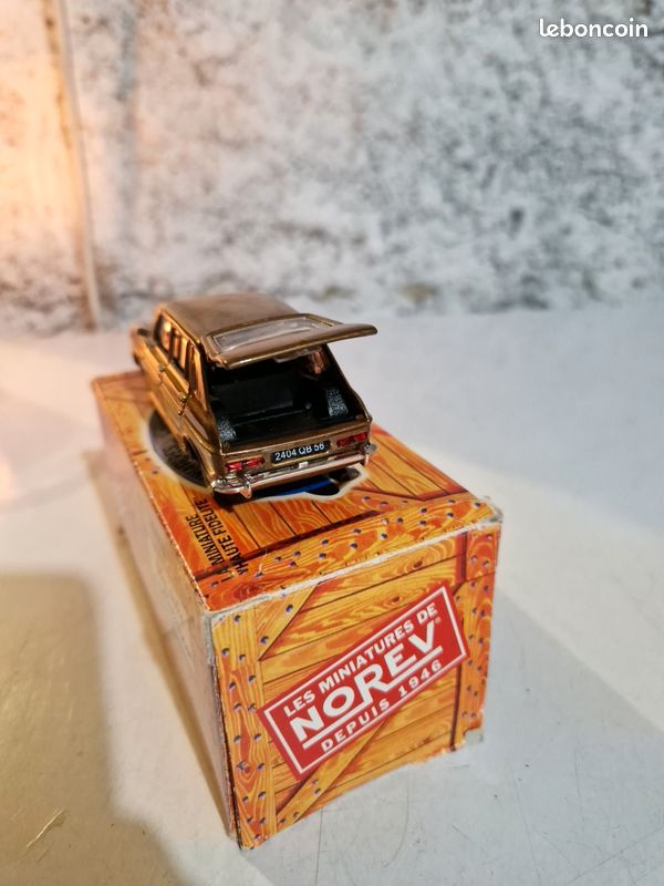 Miniature norev échelle 1/43 Simca aronde - Collection