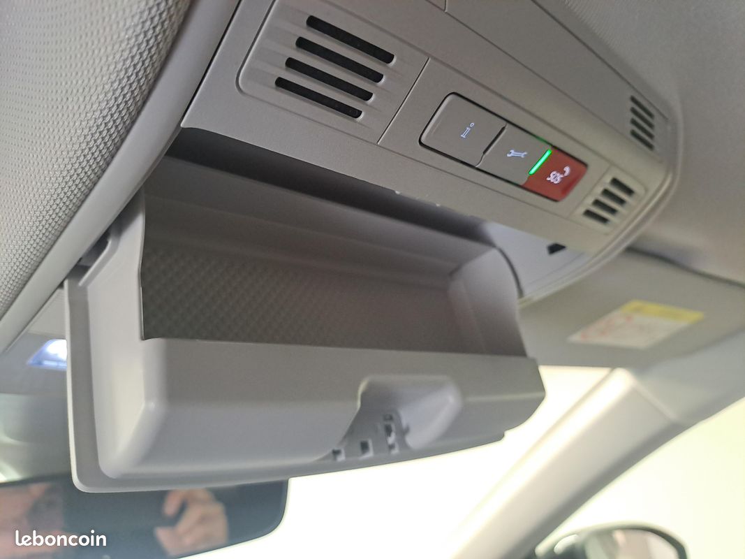 VOLKSWAGEN Taigo 1.0 TSI 110 DSG7 Style (image 30)