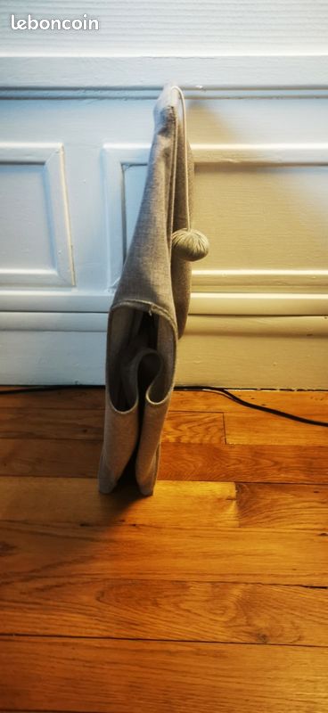 Niche avec grattoir pour chat (image 2)