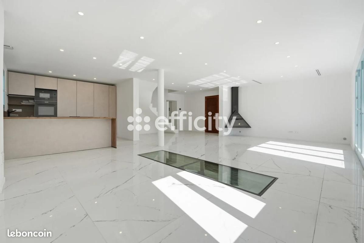 Maison 4 pièces 120 m² · à Cagnes-sur-Mer · 120 m² · 983 000 €