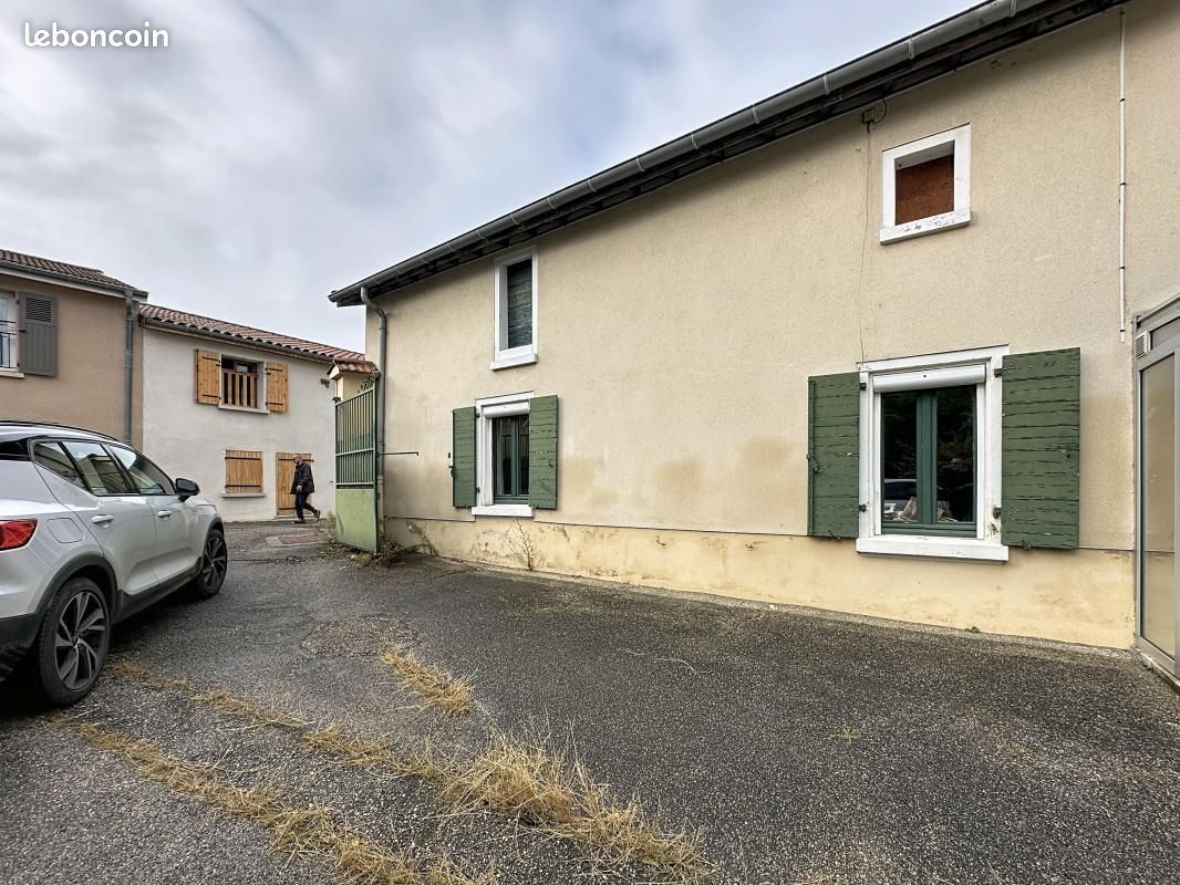 Maison 5 pièces 92 m² · à Solaize · 92 m² · 160 000 €