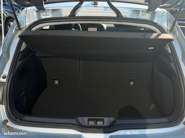 Renault MEGANE IV 1.6 E-TECH PLUG-IN HYBRID 160CH TECHNO (image 6)