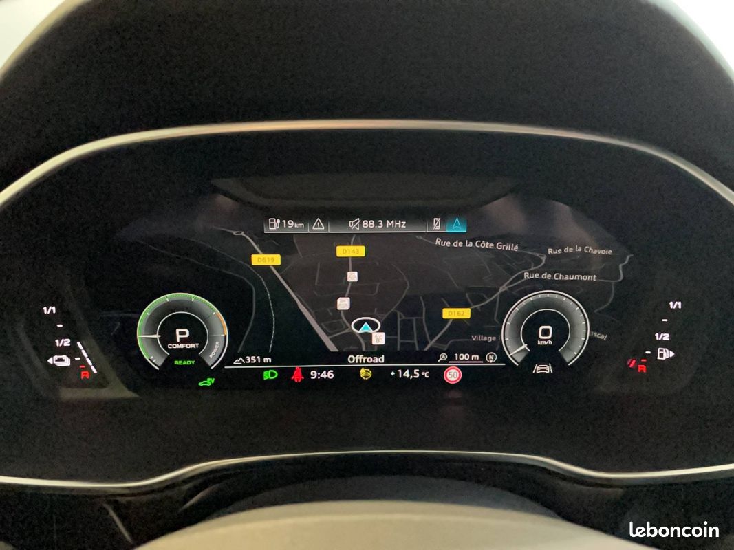 AUDI Q3 Sportback 45 TFSIe 245 ch S tronic 6 S line (image 13)