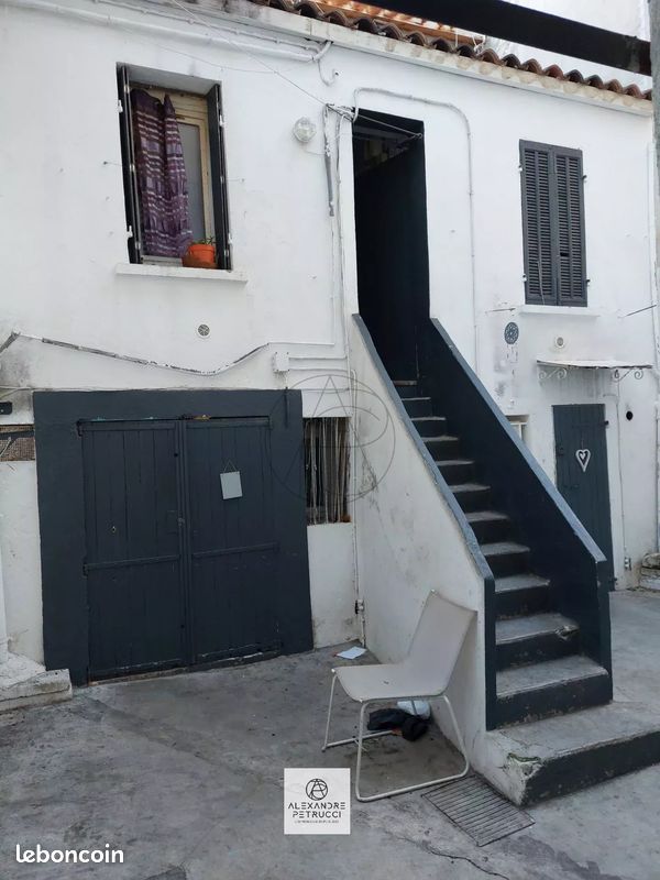 Immeuble 6 pièces 115 m² · à Marseille · 115 m² · 182 000 €