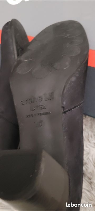 Magnifiques Bottines ou Boots Veau Nubuck Noir ARCHE Pointure 40 Semelle Latex TBE (image 19)