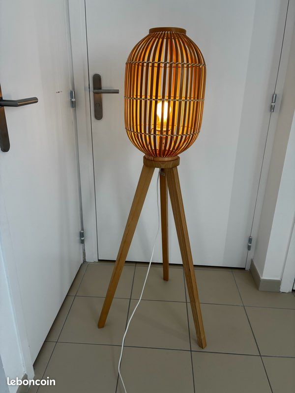 Lampe IKEA (image 1)
