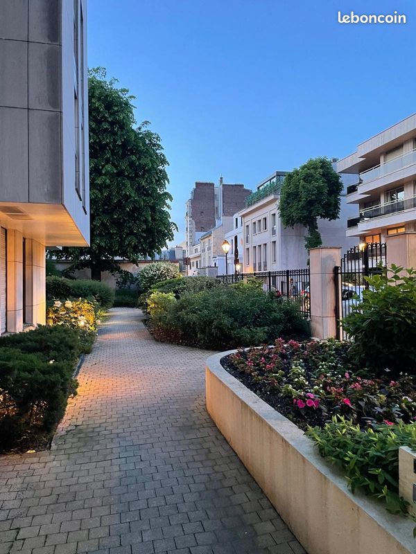 Appartement 1 pièce 30 m² · à Neuilly-sur-Seine · 30 m² · 1 950 €/mois