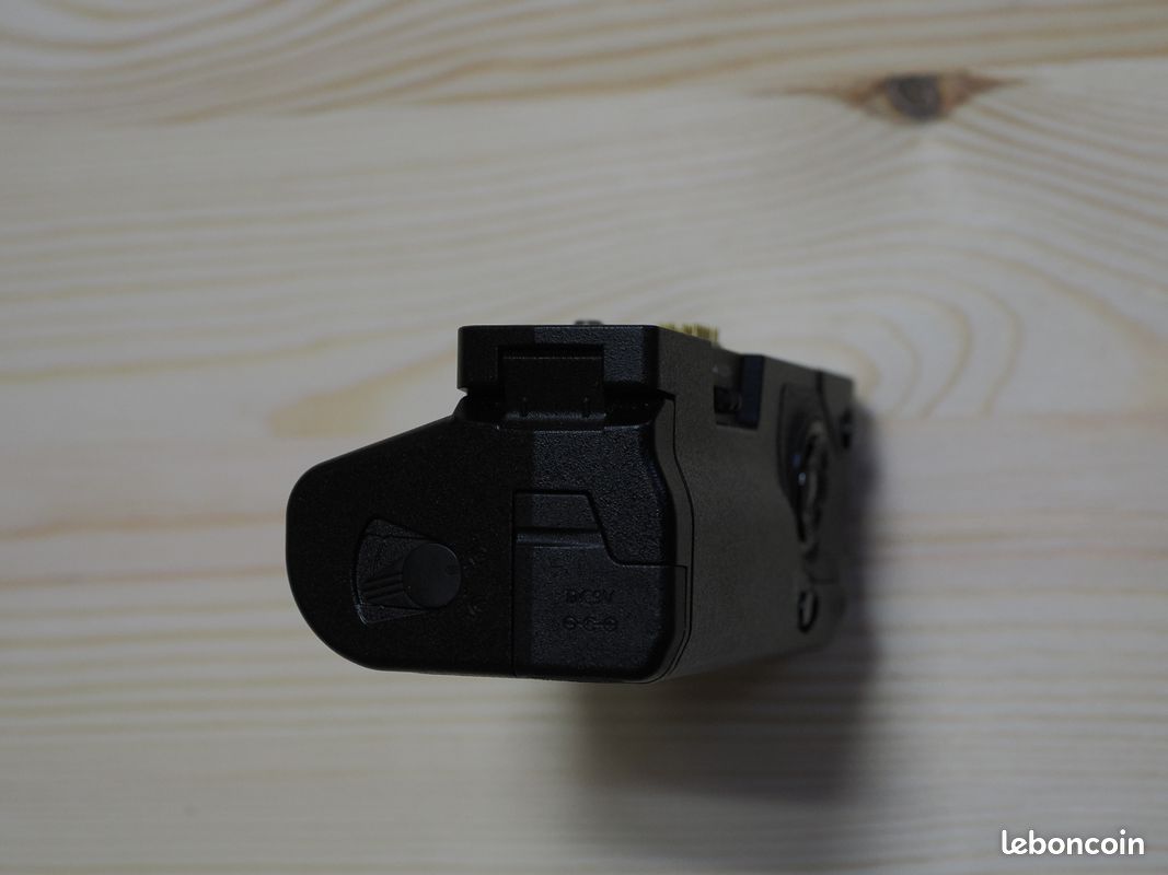 Grip Olympus HLD-9, très bon état (image 3)