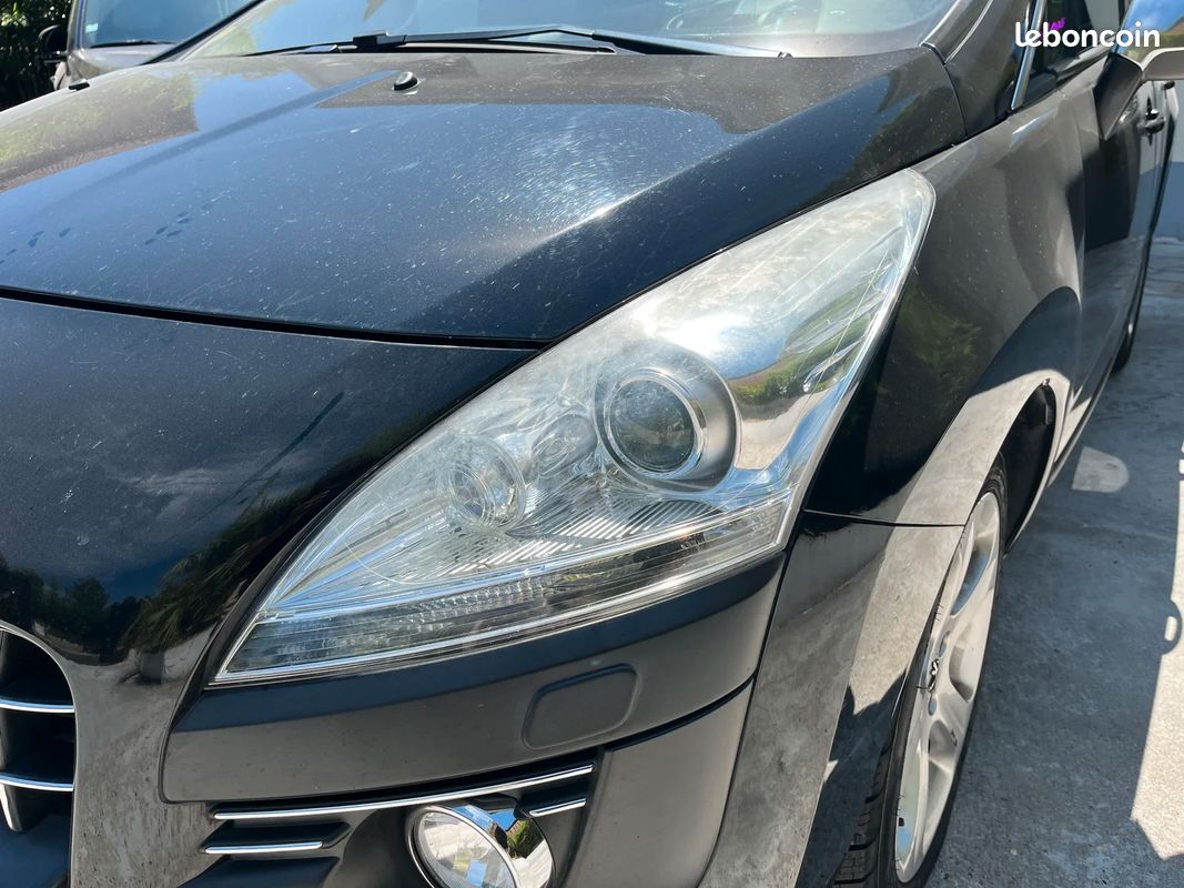 Peugeot 3008 2.0 HDI 150CH Féline / 1ERE MAIN / ENTRETIEN COMPLET / FULL OPTIONS / TOIT PANORAMIQUE (image 40)