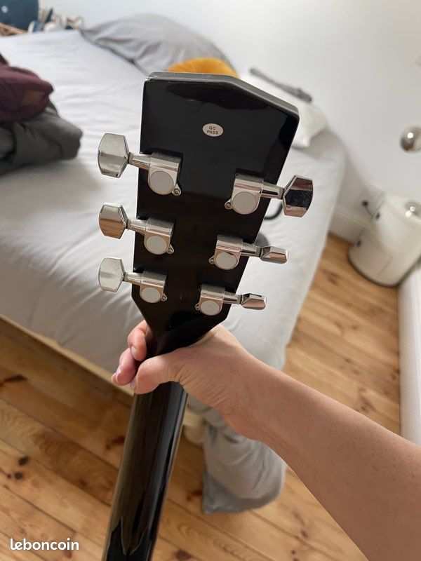 Guitare acoustique gaucher + housse de transport + support mural (image 7)