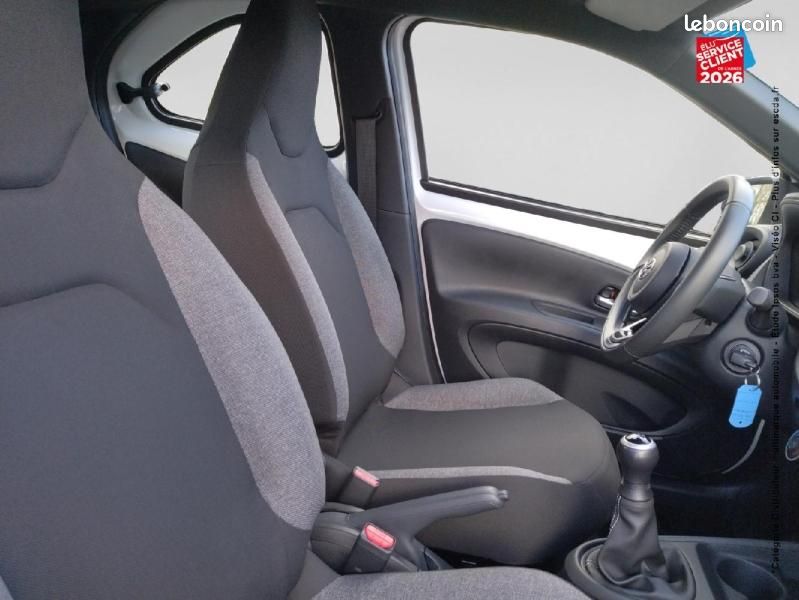 Toyota Aygo X 1.0 VVT-i 72ch Dynamic MY24 (image 5)