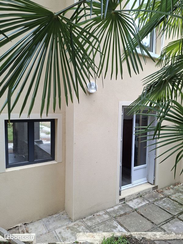 Maison 5 pièces 100 m² · à Versailles · 100 m² · 799 000 €