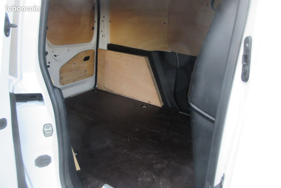 Citroen berlingo 650kg m club bluehdi 100ch (image 6)